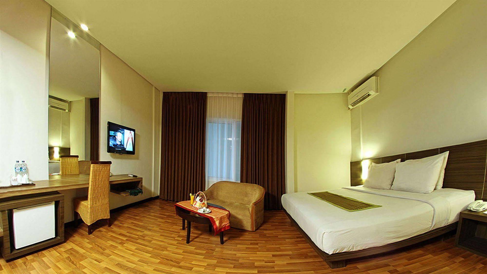 Hotel Pangeran City Παντάνγκ Εξωτερικό φωτογραφία